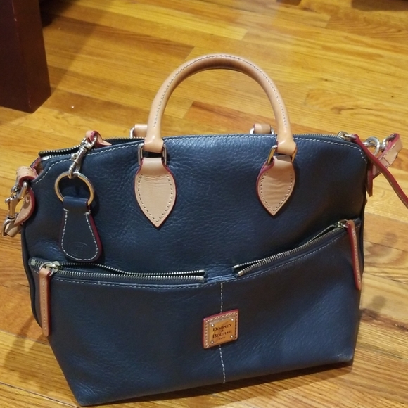 COPY - Dooney&Bourke Purse - Picture 1 of 4